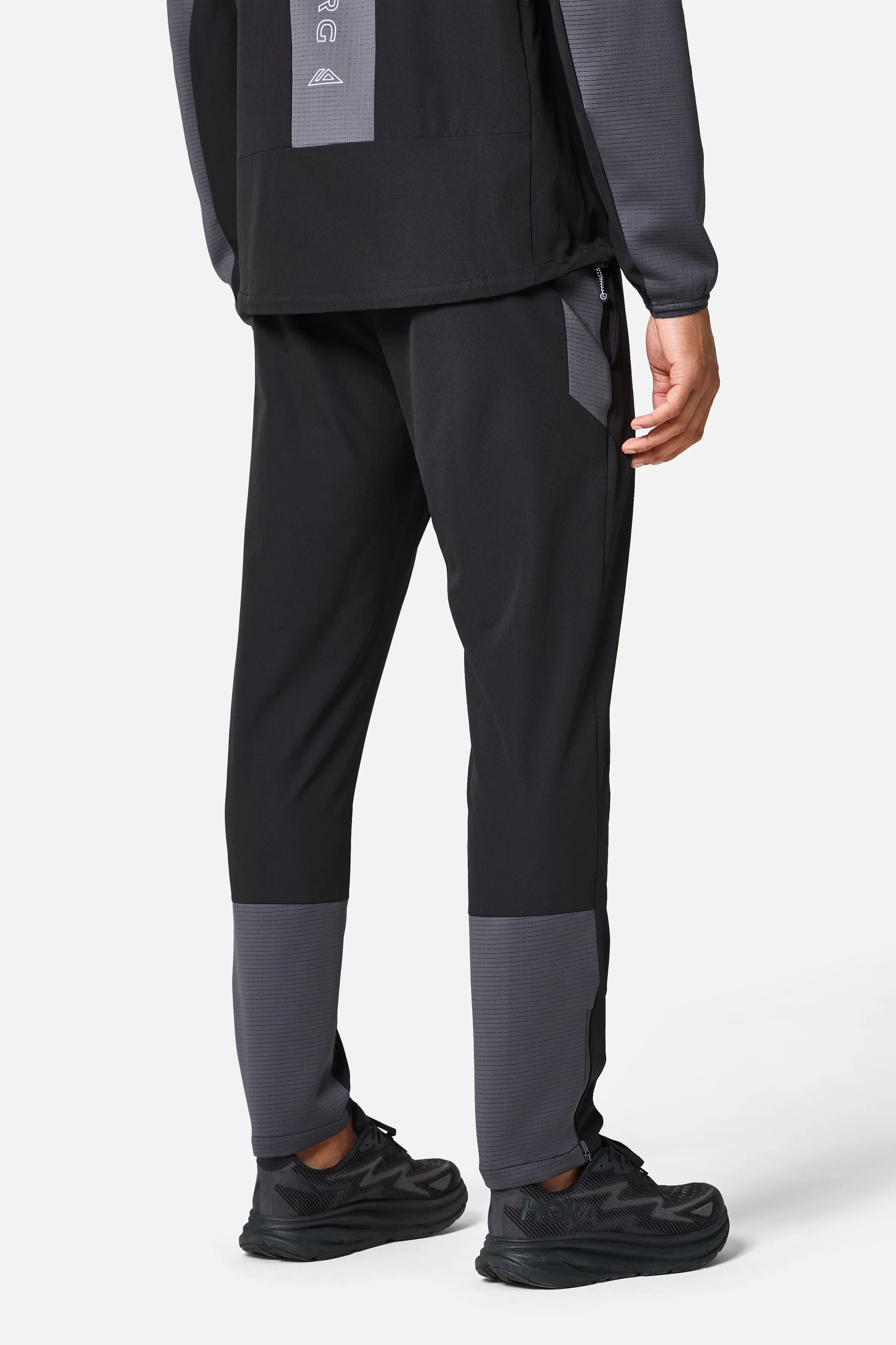 Rapid Dash 2.0 Tracksuit - Black/Volcano Grey - Image 10