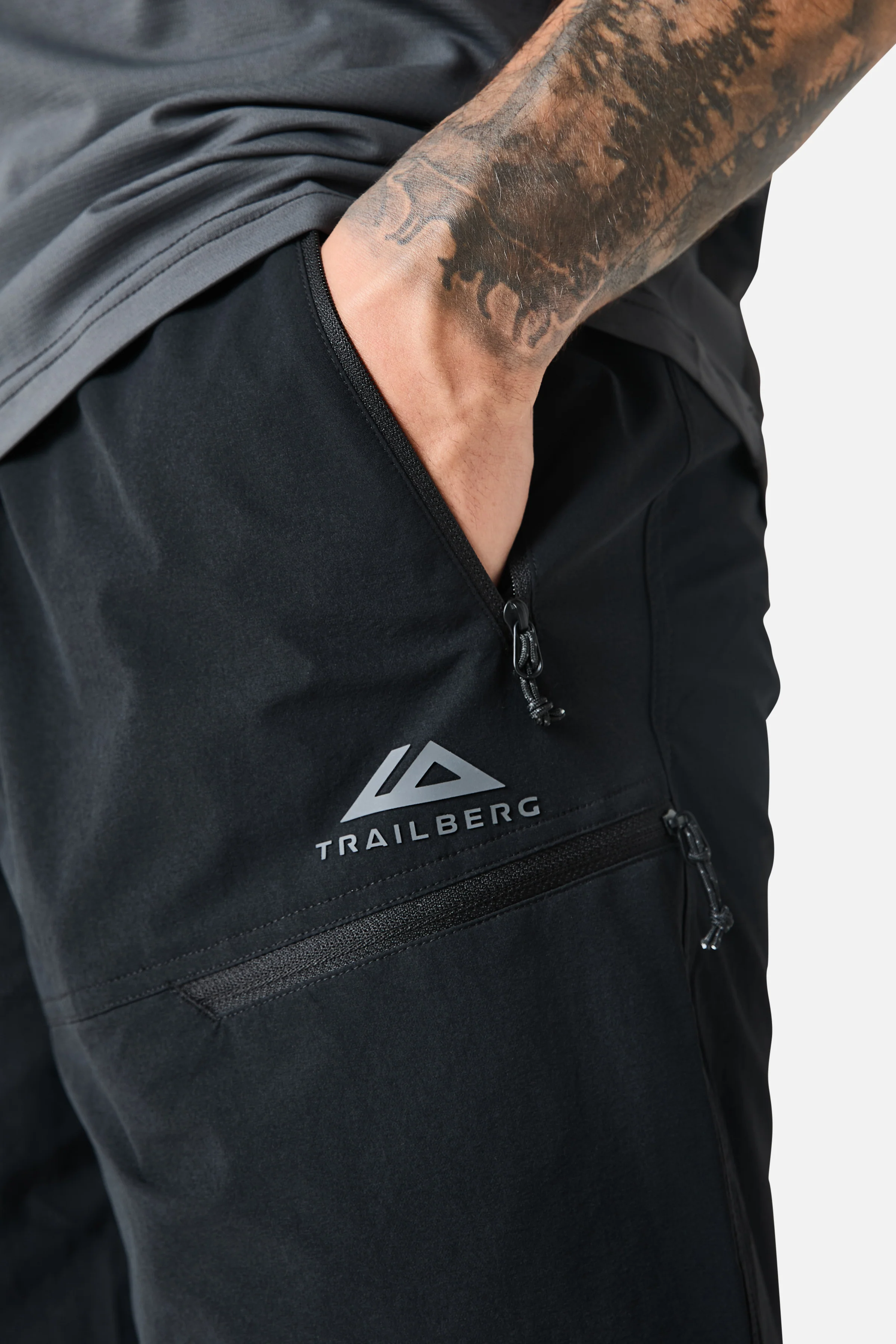 Trailform Short - Black - Image 4