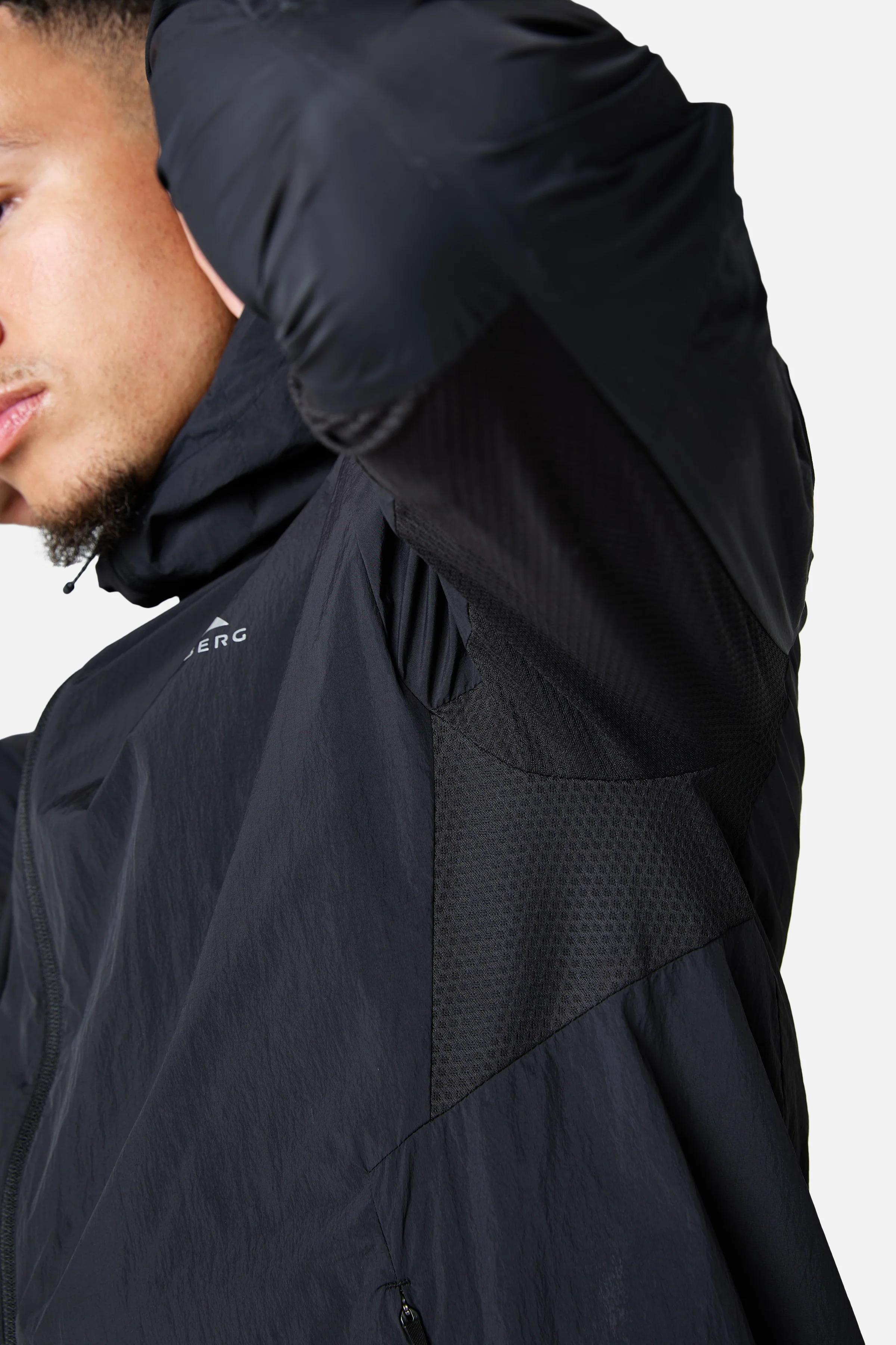 Void Windbreaker - Black - Image 11